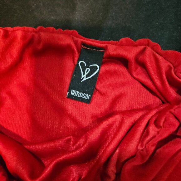 Windsor Red Off-Shoulder Long Sleeve Bodysuit Size Medium - Picture 4 of 5